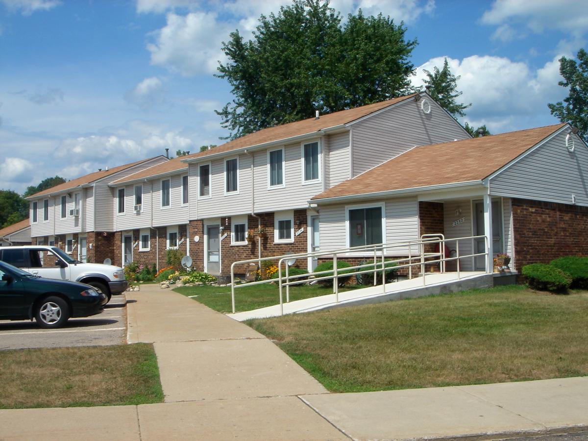 Maple North Consumer Housing Co-operative, Wixom, Michigan Maple North Consumer Housing Co-operative, Wixom, Michigan
